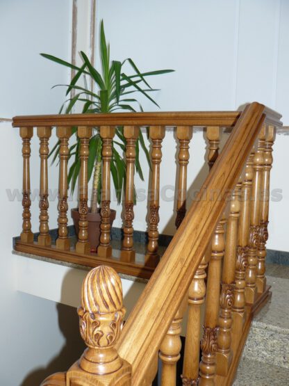 Balaustre de madera de roble - Imagen 2