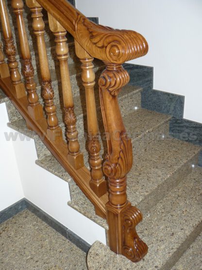 Balaustre de madera de roble - Imagen 16