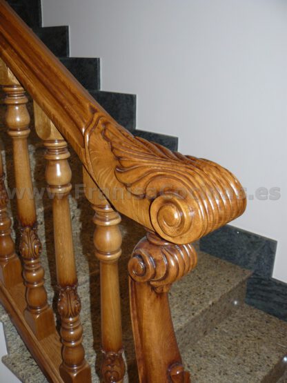 Balaustre de madera de roble - Imagen 18