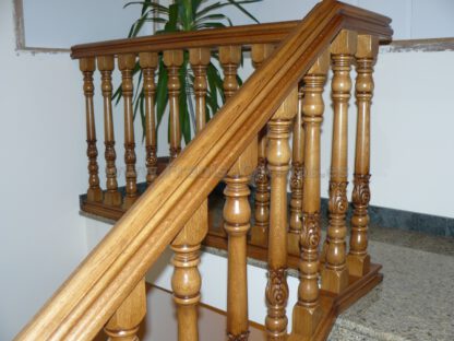 Balaustre de madera de roble - Imagen 23