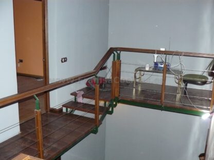 Escalera de madera de roble - Imagen 13