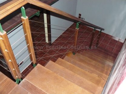 Escalera de madera de roble - Imagen 4