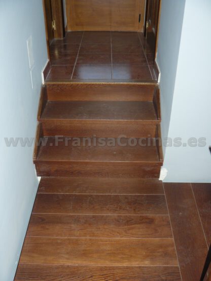 Escalera de madera de roble - Imagen 6