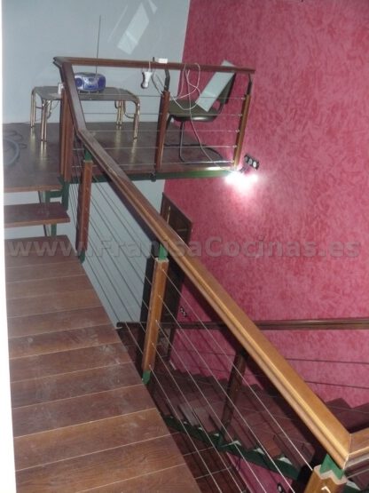 Escalera de madera de roble - Imagen 7