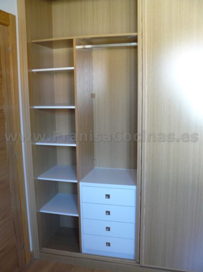 Distribución de interior de armario empotrado - Imagen 2