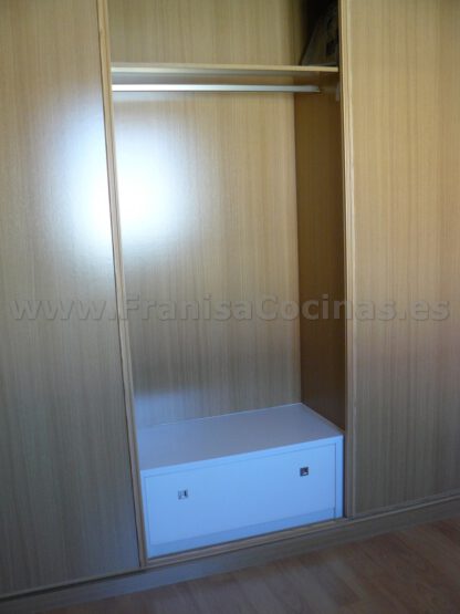 Distribución de interior de armario empotrado - Imagen 5