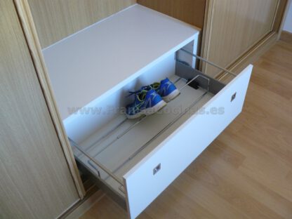 Distribución de interior de armario empotrado