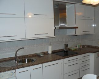Muebles de cocina laminado estratificado blanco brillo AR+