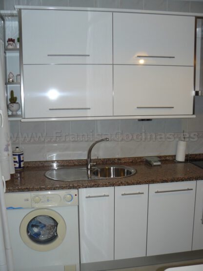 Muebles de cocina laminado estratificado blanco brillo AR+ - Imagen 10