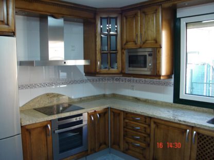 Muebles de cocina madera de fresno - Imagen 13