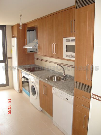 Muebles de cocina polilaminada maple oscuro - Imagen 2