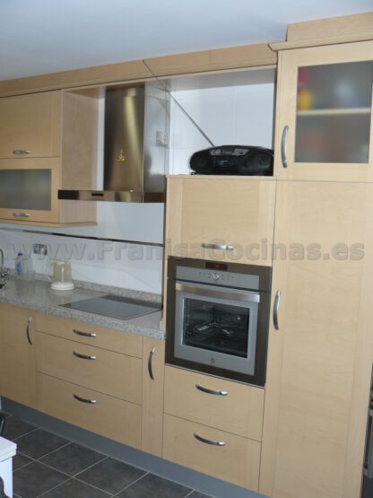 Muebles de cocina tablero marino maple - Imagen 10