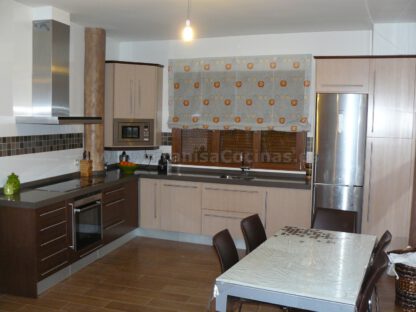 Muebles de cocina tablero marino wengue y roble pr - Imagen 2