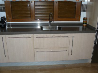Muebles de cocina tablero marino wengue y roble pr - Imagen 15