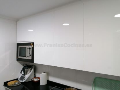 Muebles de cocina blanco alto brillo - Imagen 40
