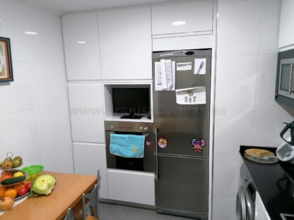 Muebles de cocina blanco alto brillo - Imagen 41