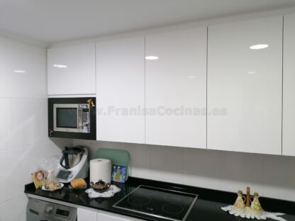 Muebles de cocina blanco alto brillo - Imagen 17