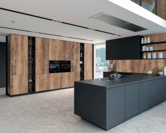 Muebles de cocina pet negra mate con madera