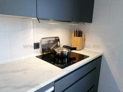 Cocinas Modernas a Medida: Gris Antracita Mate Antihuellas y Acabados Premium - Imagen 100