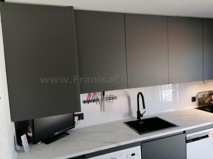 Cocinas Modernas a Medida: Gris Antracita Mate Antihuellas y Acabados Premium - Imagen 102