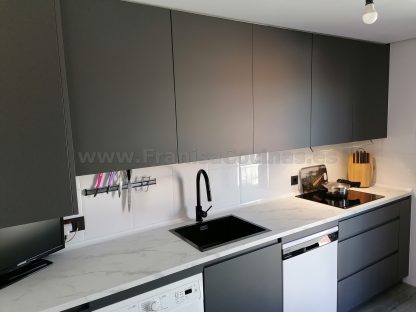 Cocinas Modernas a Medida: Gris Antracita Mate Antihuellas y Acabados Premium - Imagen 105