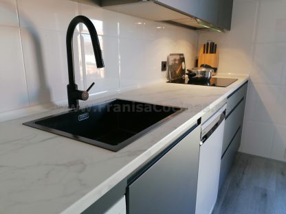 Cocinas Modernas a Medida: Gris Antracita Mate Antihuellas y Acabados Premium - Imagen 107