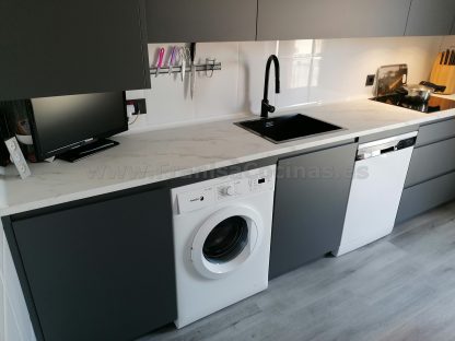 Cocinas Modernas a Medida: Gris Antracita Mate Antihuellas y Acabados Premium - Imagen 14