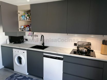 Cocinas Modernas a Medida: Gris Antracita Mate Antihuellas y Acabados Premium - Imagen 40