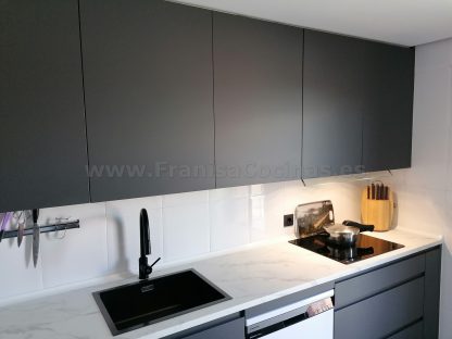 Cocinas Modernas a Medida: Gris Antracita Mate Antihuellas y Acabados Premium - Imagen 67