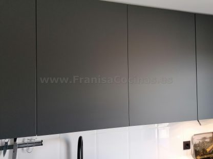 Cocinas Modernas a Medida: Gris Antracita Mate Antihuellas y Acabados Premium - Imagen 70