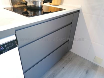 Cocinas Modernas a Medida: Gris Antracita Mate Antihuellas y Acabados Premium - Imagen 76
