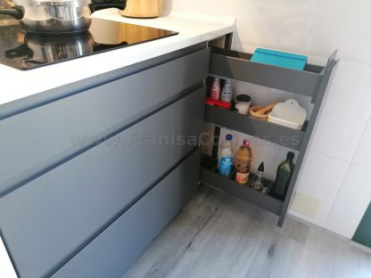 Cocinas Modernas a Medida: Gris Antracita Mate Antihuellas y Acabados Premium - Imagen 85