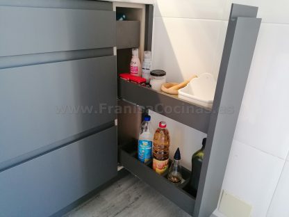 Cocinas Modernas a Medida: Gris Antracita Mate Antihuellas y Acabados Premium - Imagen 95
