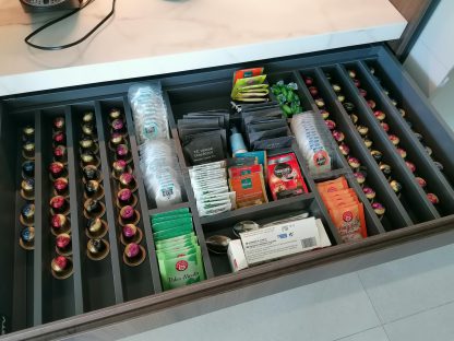 Mueble Desayunador a Medida con Puertas Escamoteables: La solución perfecta para tu cocina - Imagen 14