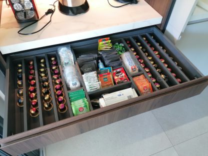 Mueble Desayunador a Medida con Puertas Escamoteables: La solución perfecta para tu cocina - Imagen 16