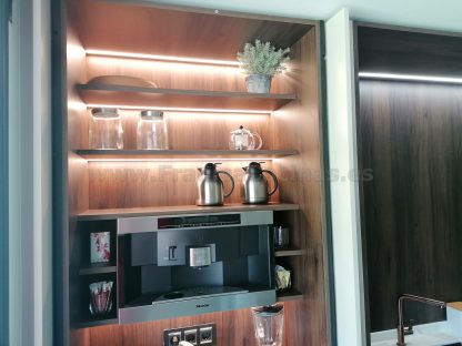 Mueble Desayunador a Medida con Puertas Escamoteables: La solución perfecta para tu cocina - Imagen 18