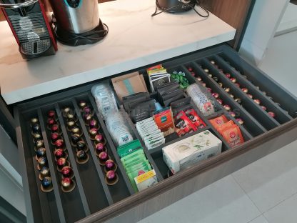 Mueble Desayunador a Medida con Puertas Escamoteables: La solución perfecta para tu cocina - Imagen 20