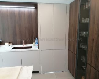 Despensa Secreta: La Solución Inteligente para Cocinas Modernas