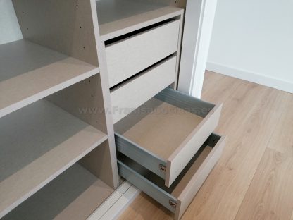 Armario lacado blanco de 2 puertas correderas de grandes dimensiones | Valladolid - Imagen 31