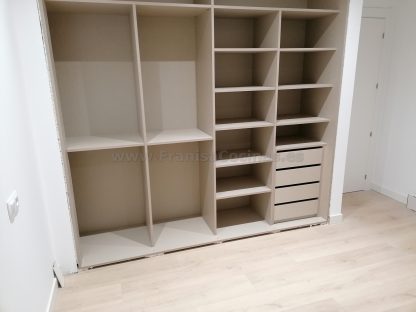 Armario lacado blanco de 2 puertas correderas de grandes dimensiones | Valladolid - Imagen 6