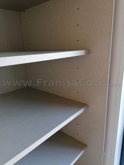 Armario Empotrado a Medida Gran Formato | Puertas Correderas Anchas Blanco Mate e Interior Lino Cancún con 10 Cajones - Imagen 15