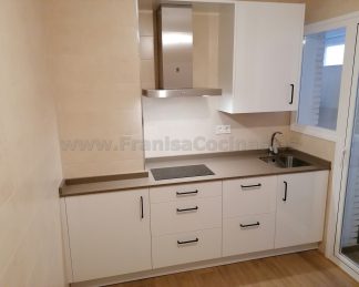 Cocina a medida blanco brillo 3091 AR+