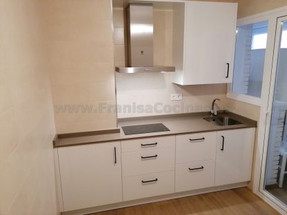 Cocina a medida blanco brillo 3091 AR+