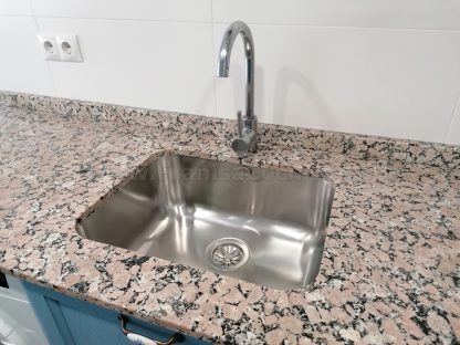 Diseño a Medida y Elegancia Funcional: Cocina en Fresno Azul Patinado - Imagen 17
