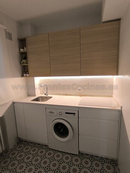 Cocina a Medida Blanca Mate y Roble: Diseño Moderno, Calidad Superior y Funcionalidad Premium - Imagen 3