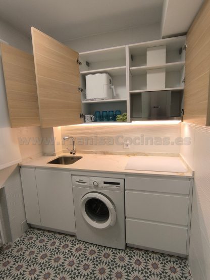 Cocina a Medida Blanca Mate y Roble: Diseño Moderno, Calidad Superior y Funcionalidad Premium - Imagen 8