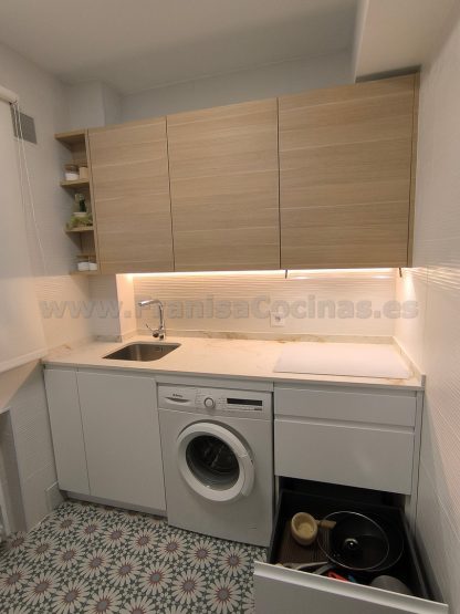 Cocina a Medida Blanca Mate y Roble: Diseño Moderno, Calidad Superior y Funcionalidad Premium - Imagen 12