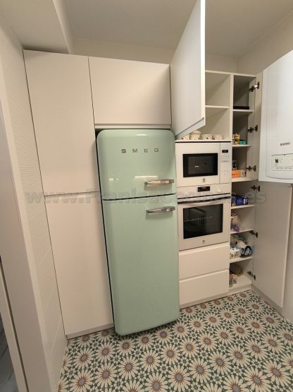 Cocina a Medida Blanca Mate y Roble: Diseño Moderno, Calidad Superior y Funcionalidad Premium - Imagen 20