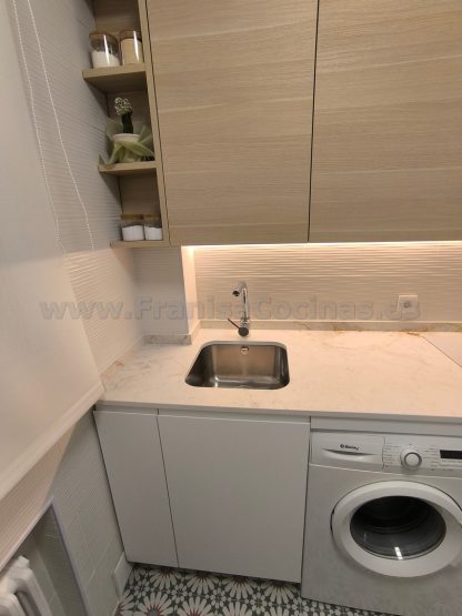 Cocina a Medida Blanca Mate y Roble: Diseño Moderno, Calidad Superior y Funcionalidad Premium - Imagen 36