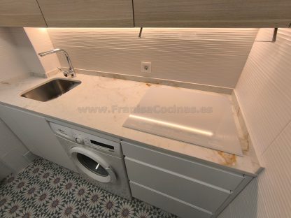 Cocina a Medida Blanca Mate y Roble: Diseño Moderno, Calidad Superior y Funcionalidad Premium - Imagen 41